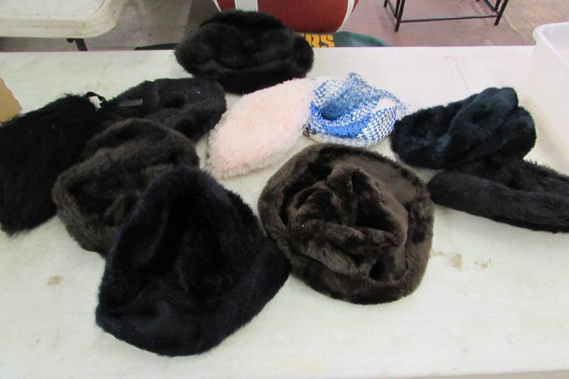 lot 49 image: Vintage Faux Fur ladies hats
