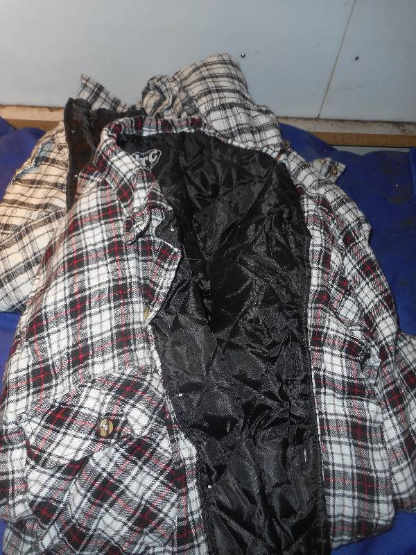 2 INSULATED FLANNEL SHIRTS