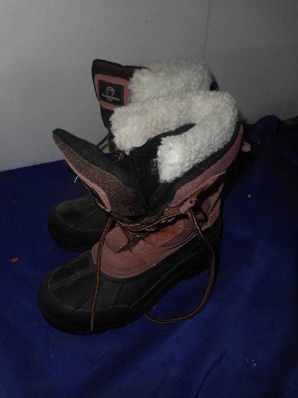 THINSULITE WINTER BOOTS