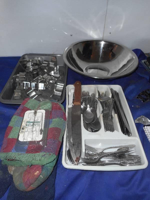 KITCHEN WARES
