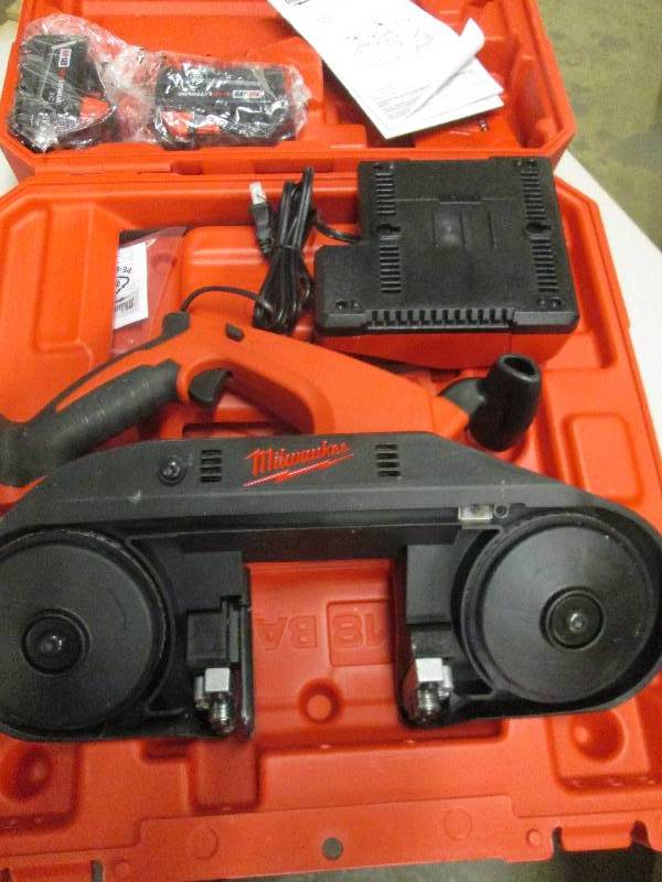 lot 6 image: milwaukee cordless band saw tested ...