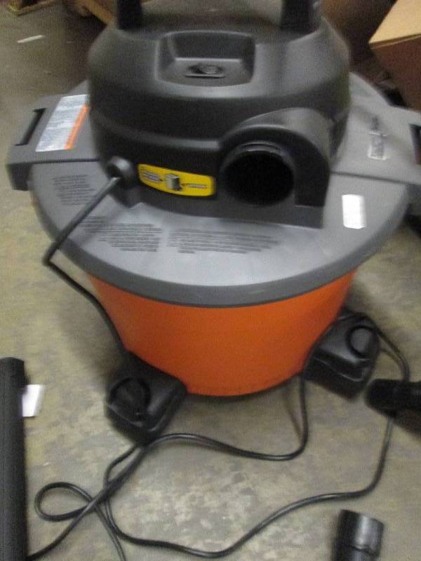 lot 40 image: rigid 9 gallon wetdry vac open box...