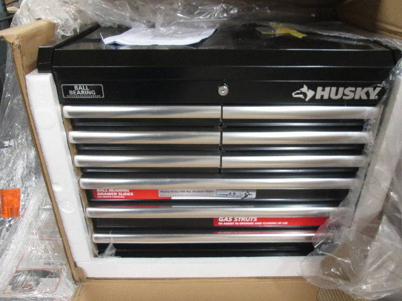 lot 42 image: husky 9-drawer tool chest with keys...