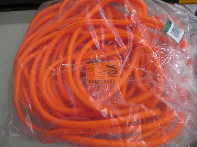 lot 98 image: husky 38 x 100 foot orange air li...