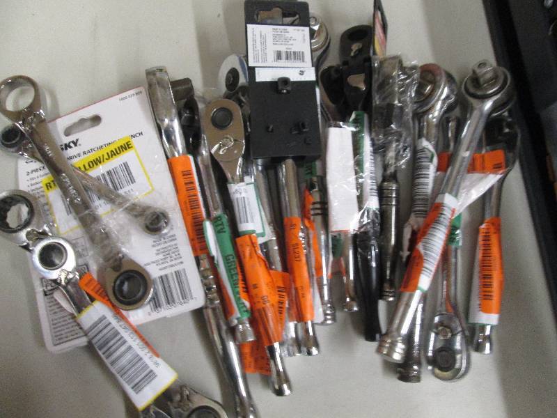 lot 101 image: big lot of ratchets some work and s...