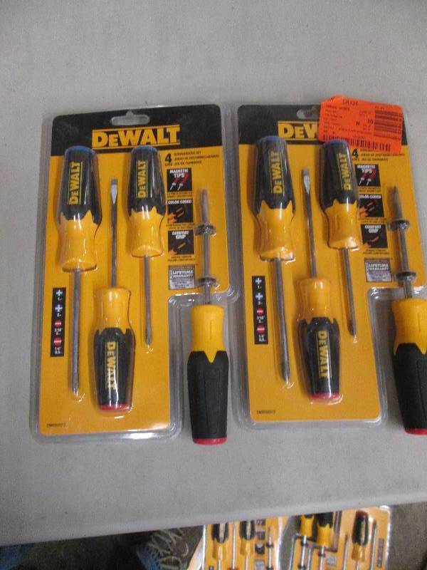 lot 232 image: 2 - 4 packs of dewalt screw drivers...