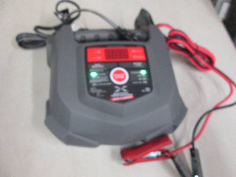 lot 211 image: battery extender premiunm charger 1...
