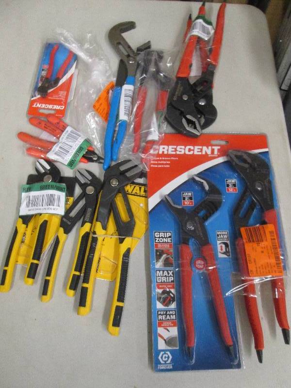 lot 246 image: lot of tongue and groove pliers all...