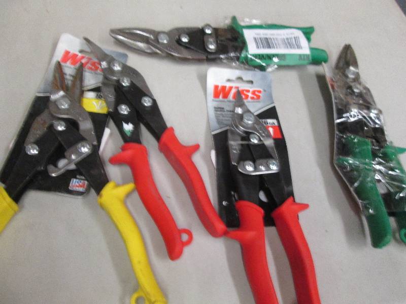 lot 250 image: lot of 5 snips open box ...