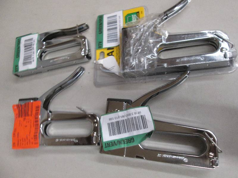 lot 260 image: 4 stanley light duty staplers open ...