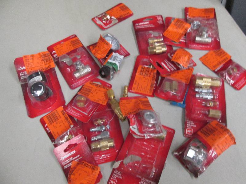 lot 272 image: a lot of brass air line couplings a...