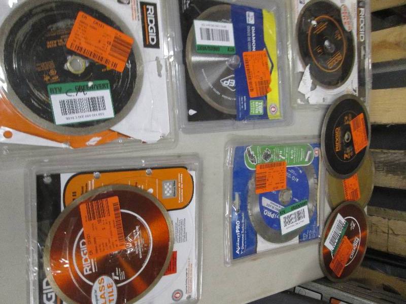 lot 282 image: lot of 8- 7 blades open box some a...