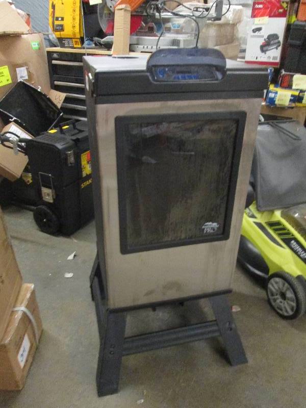 lot 399 image: masterbuilt pro electric smoker use...