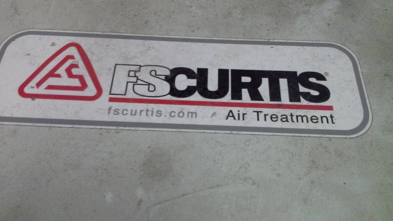 lot 166 image: FSCurtis CR35 Compressed Air Dryer
