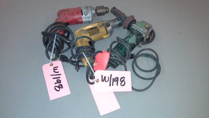 lot 198 image: Power Tool Lot