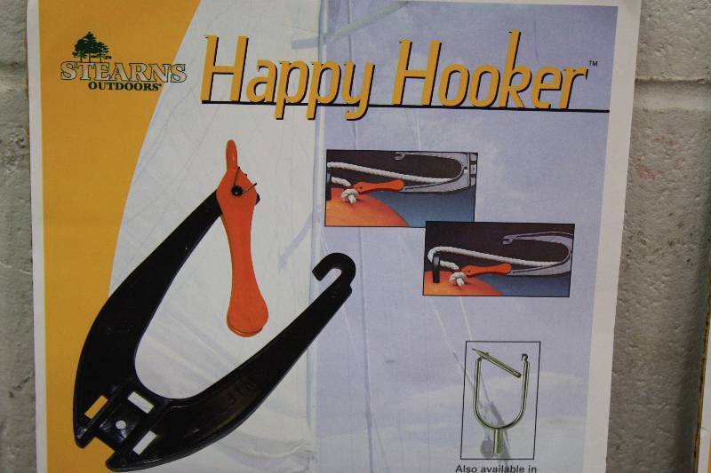 Sterns Plastic Happy Hooker Mooring Aid : 2 Qty NEW, Sportsman & Outdoor  Auction: Hunting, Fishing, Camping and More!!
