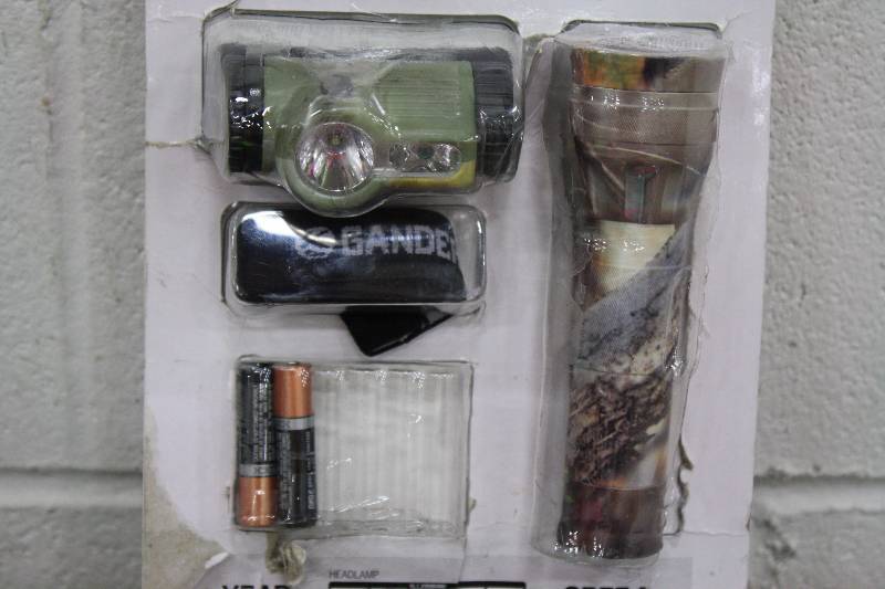 lot 25A image: Gander Mtn. Hunt Tracker Series Light Combo