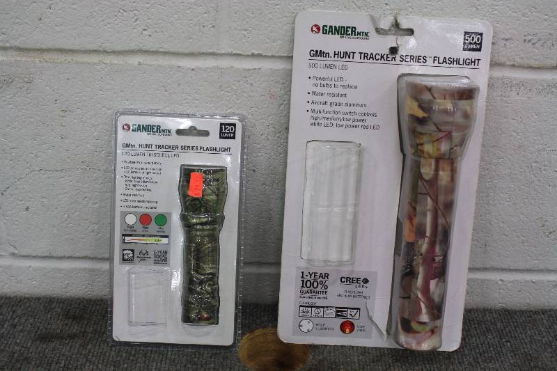 lot 59 image: Gander Mtn. Hunt Tracker Lights  Salvaged