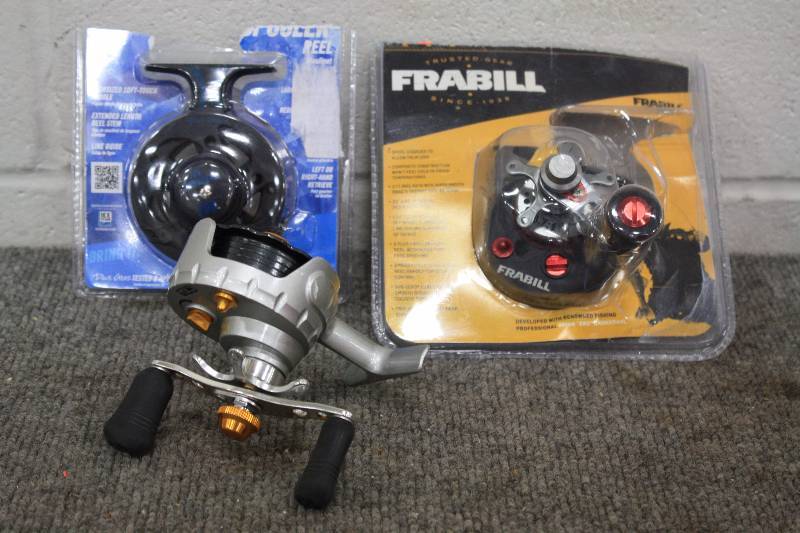 lot 120 image: Ice Fishing Reels  3 Qty