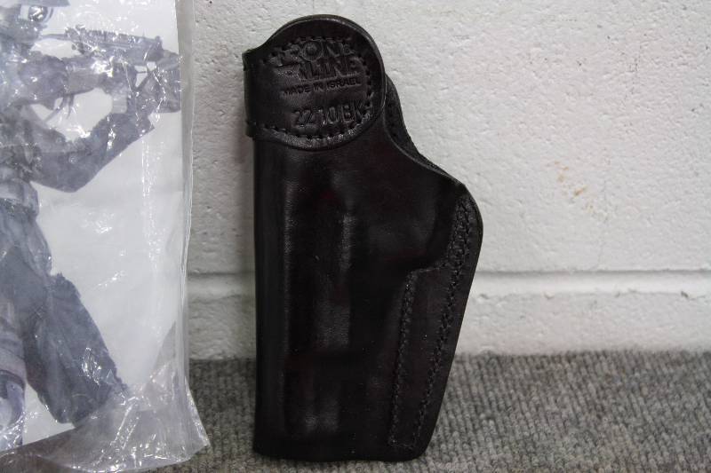 lot 47A image: Front Line Leather Holster