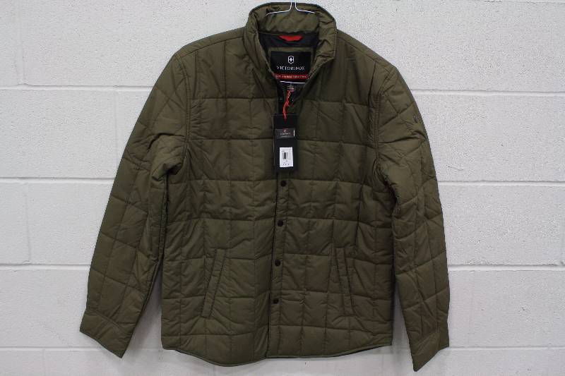lot 6 image: Swiss Victorinox Utility Jacket  Mens Medium - NEW $250.00