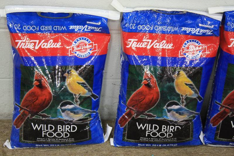 lot 24 image: Wild Bird Food 20lb Bags - 4 Bags