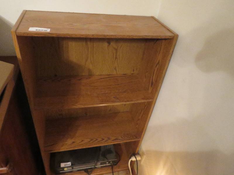 lot 14 image: Bookshelf