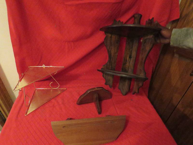 lot 58 image: Wall Decor