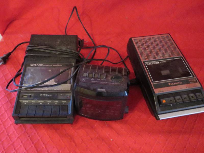 lot 119 image: Vintage Tape Recorders