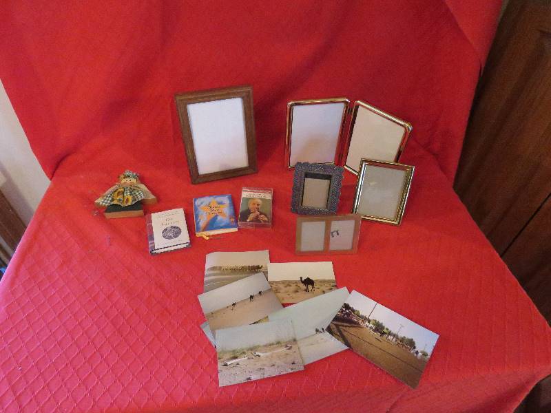 lot 123 image: Picture Frames