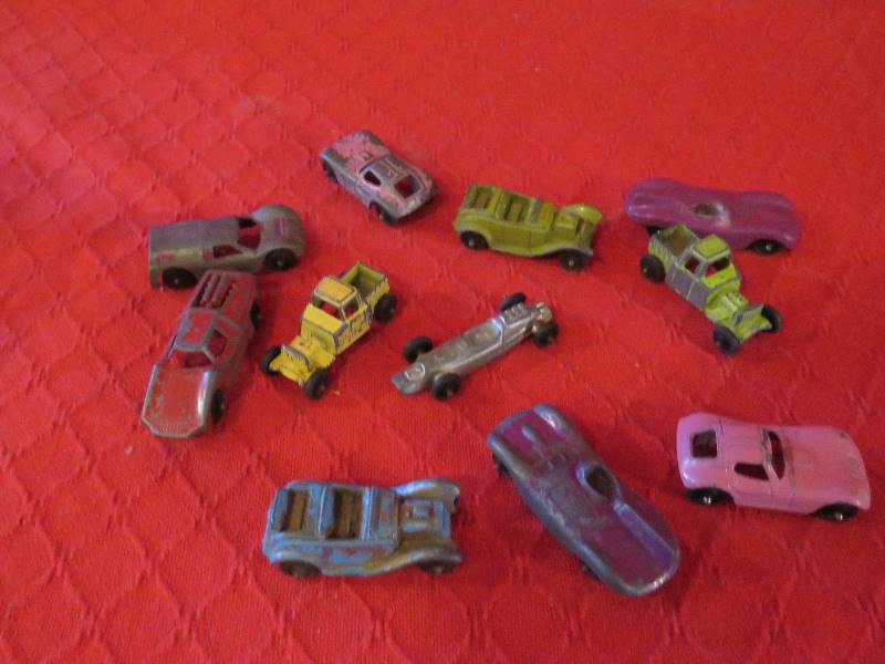 lot 144 image: Vintage Collectible Cars