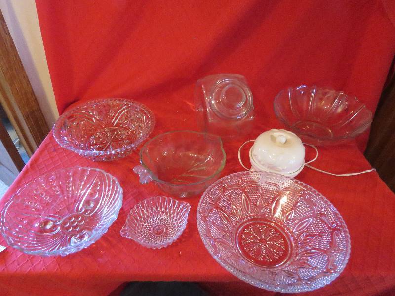 lot 148 image: Vintage CrystalGlassware