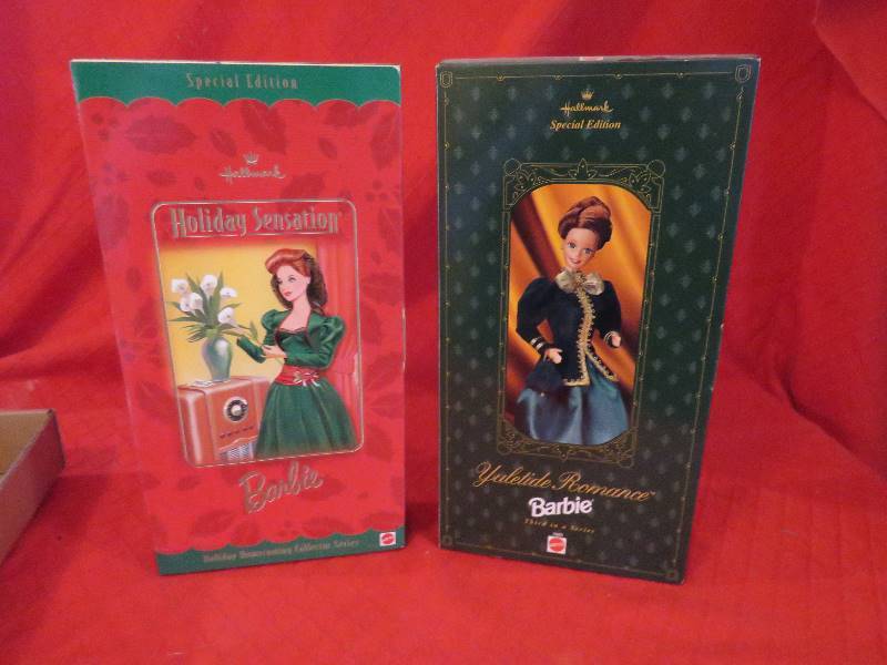 lot 166 image: Collectible Barbies