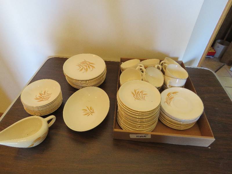 lot 234 image: Golden Wheat China Set