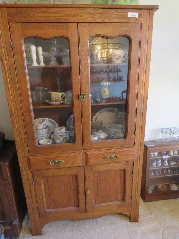 lot 258 image: Tall Wood Cabinet
