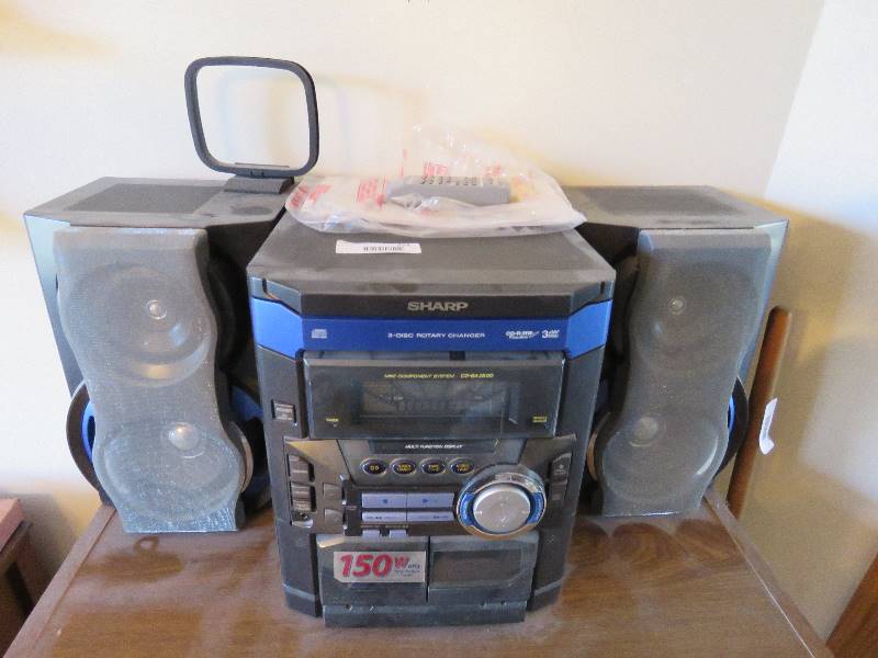 lot 324 image: Sharp Stereo