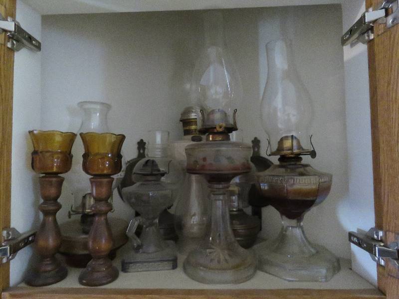 lot 331 image: OIl Lamps and more