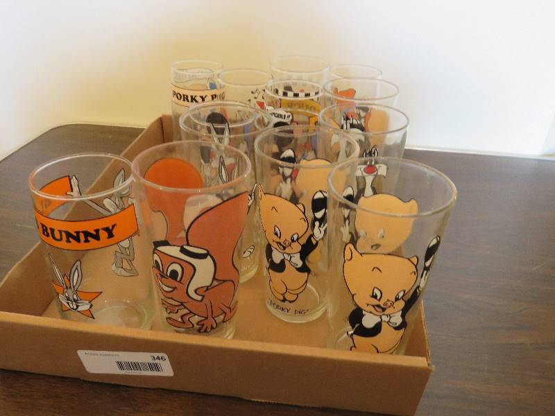 lot 346 image: Collectible Glasses
