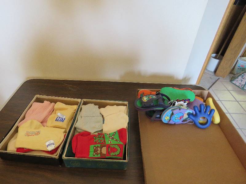 lot 370 image: Socks and Kids Sandles