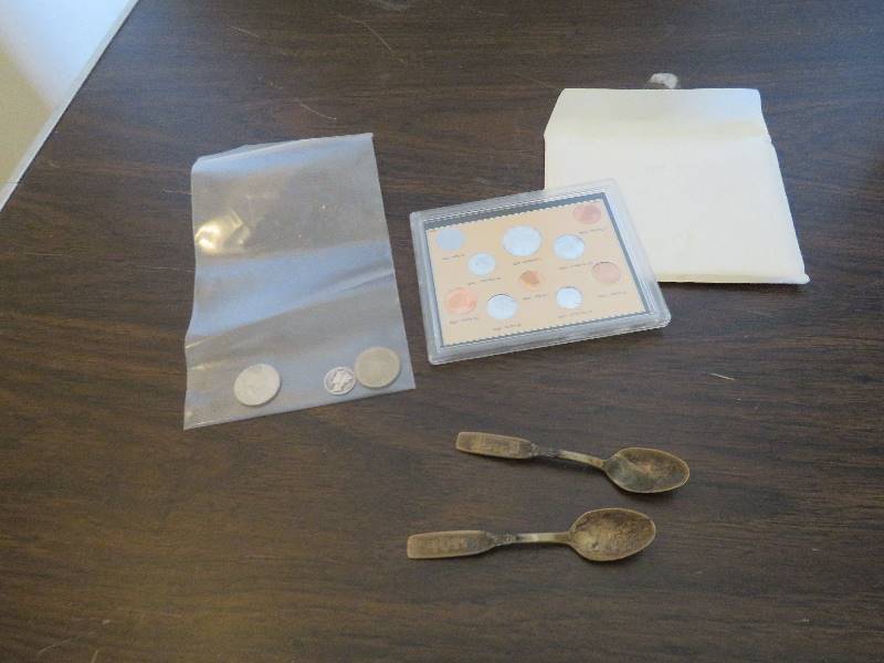 lot 372 image: Collectible Coins and more