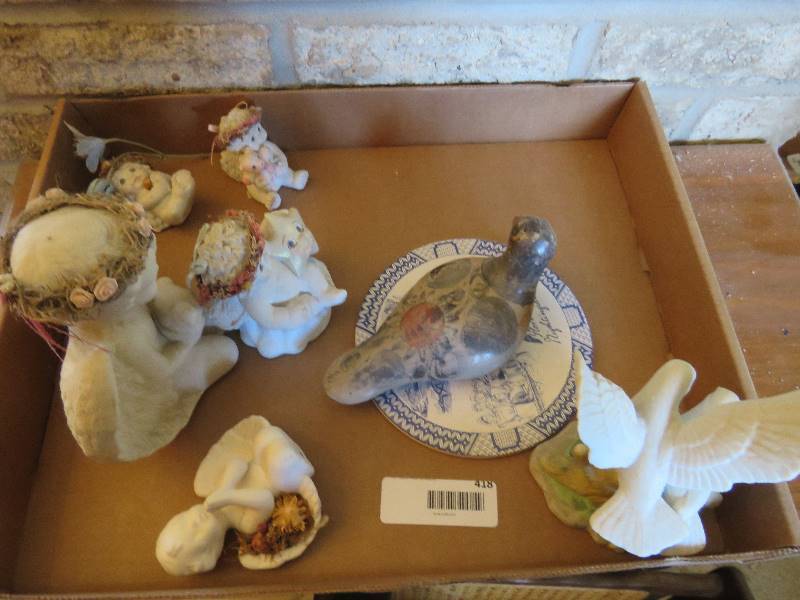 lot 418 image: Home Decor