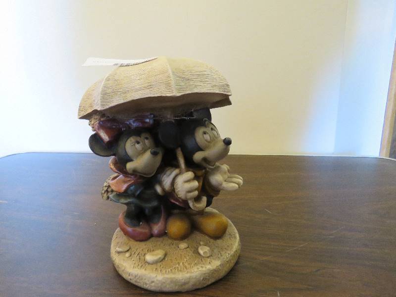lot 421 image: Vintage Mickey and Minnie