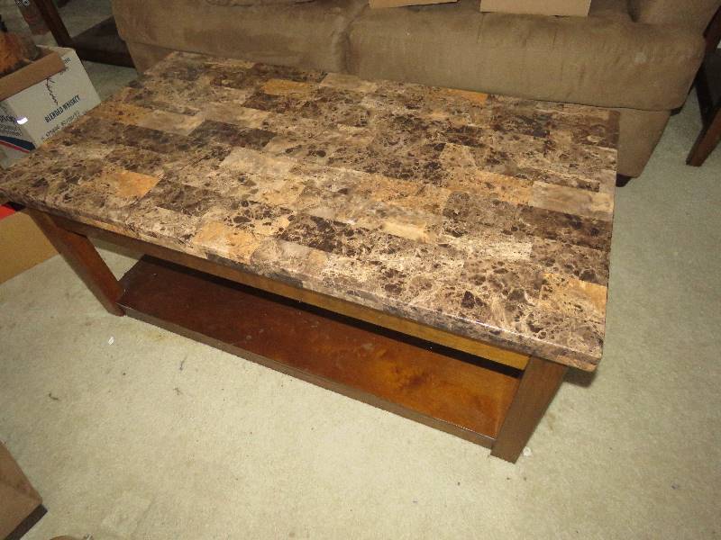 lot 433 image: Coffee Table and End Tables