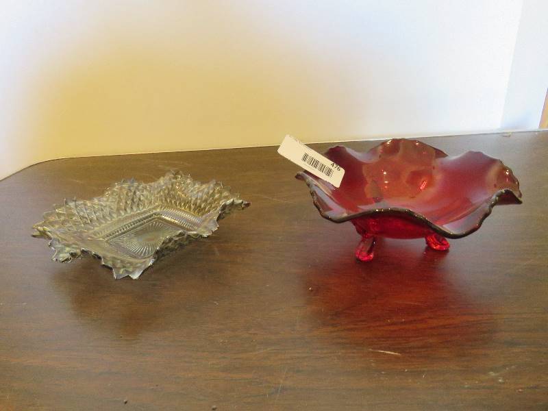 lot 476 image: Vintage Ashtrays