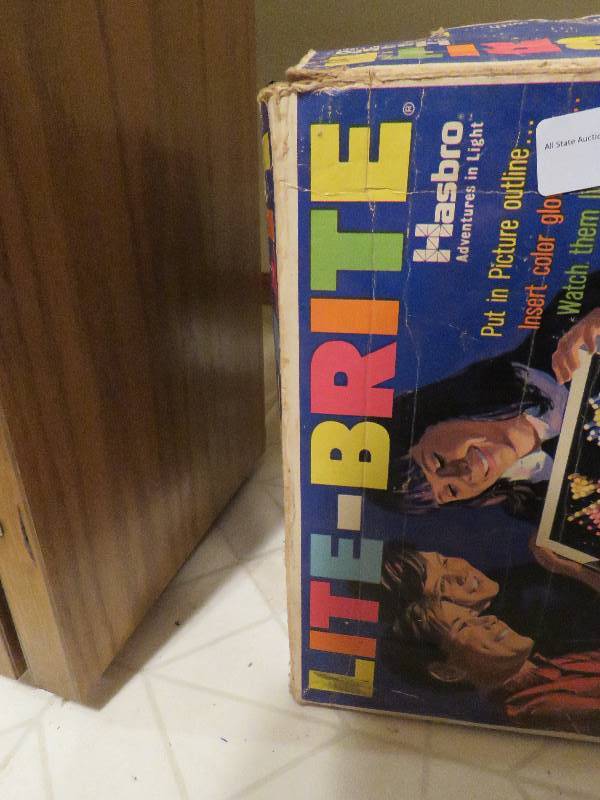 lot 512 image: Vintage Lite-Bright
