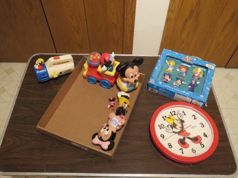 lot 538 image: Toys
