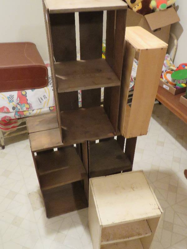lot 544 image: Vintage Wood Crates