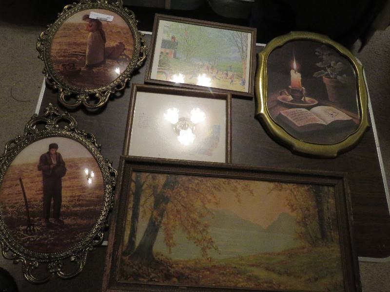lot 603 image: Vintage Wall Pictures
