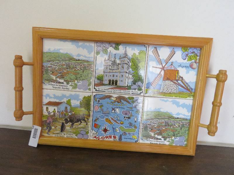 lot 628 image: Vintage Serving Tray