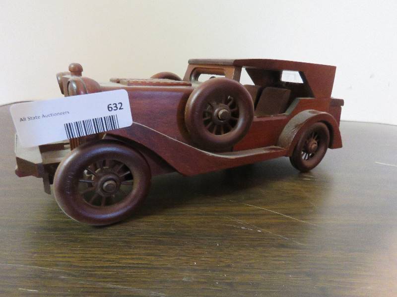 lot 632 image: Vintage Wood Car